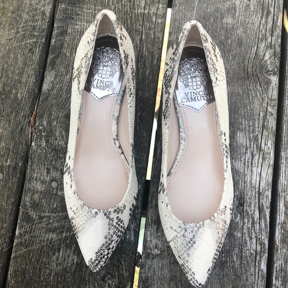 vince camuto kitten heel pumps